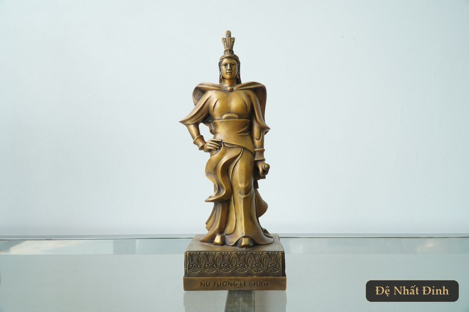 Tượng Lê Chân bằng đồng, chi tiết