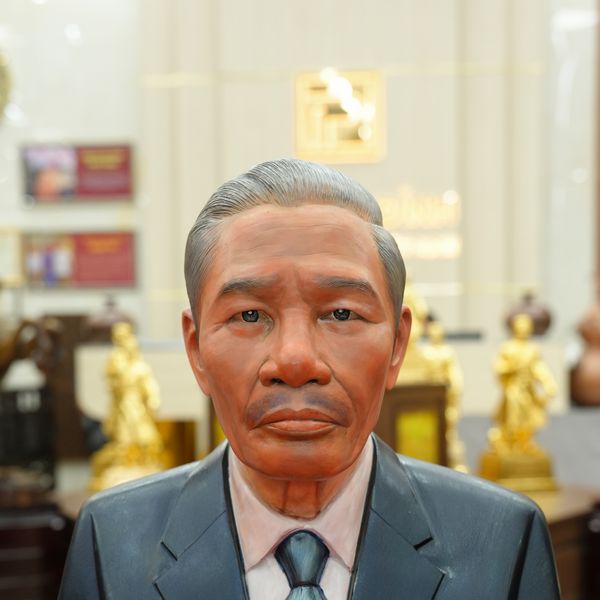 Tượng truyền thần vẽ phấn diện, bán thân