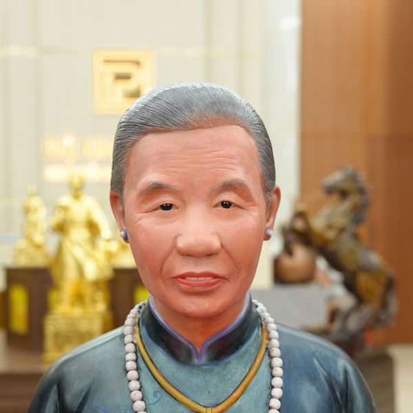Tượng truyền thần vẽ phấn diện, bán thân