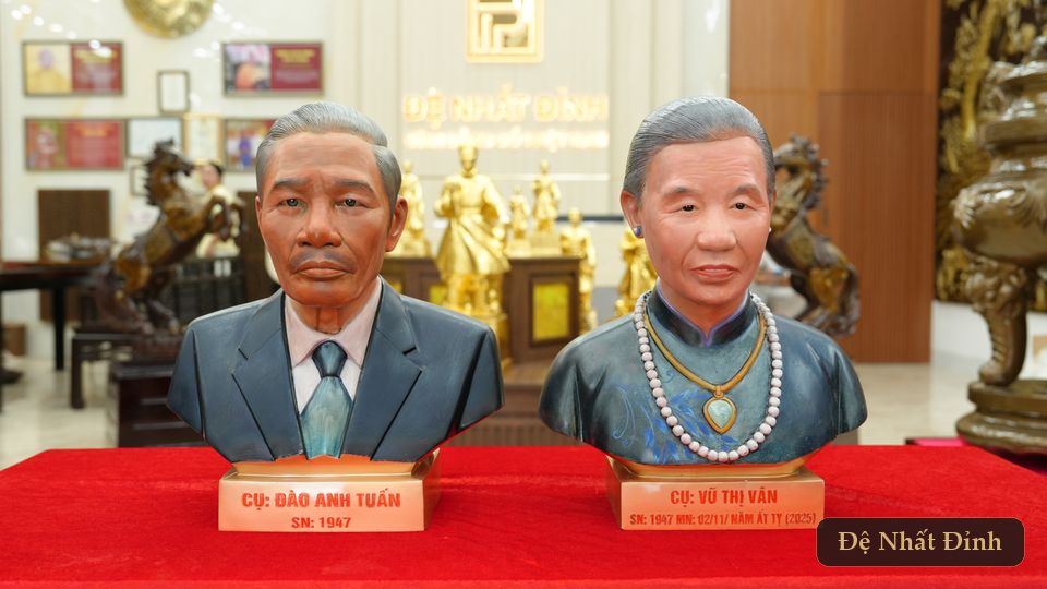 Cặp tượng truyền thần ông bà vẽ phấn diện